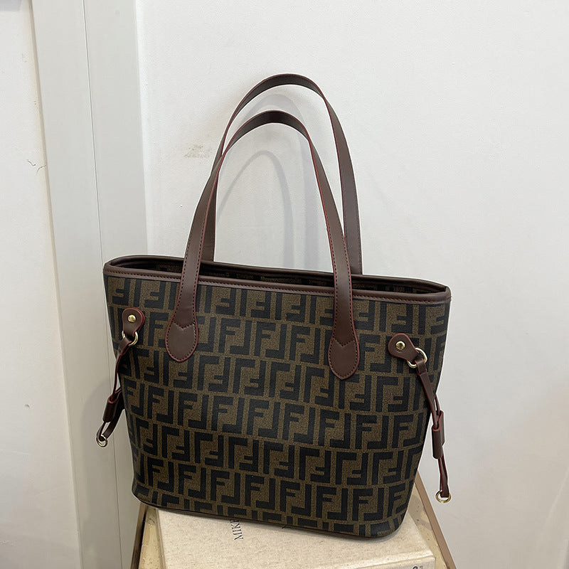 Women's Fashionable High-grade Retro Printed Commuter Large Bags