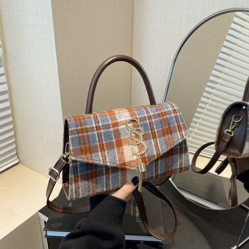 Women's Plaid Tassel Winter Simple Fashionable Western Shoulder Bags
