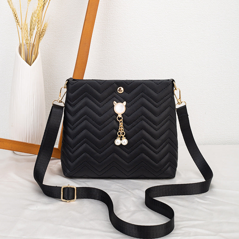 Women's Fashion Wave Pattern Sewing Line Artificial Shoulder Bags