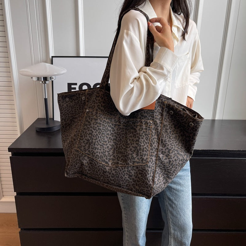 Women's Large Capacity Fashion Canvas Trendy Niche Tote Bags