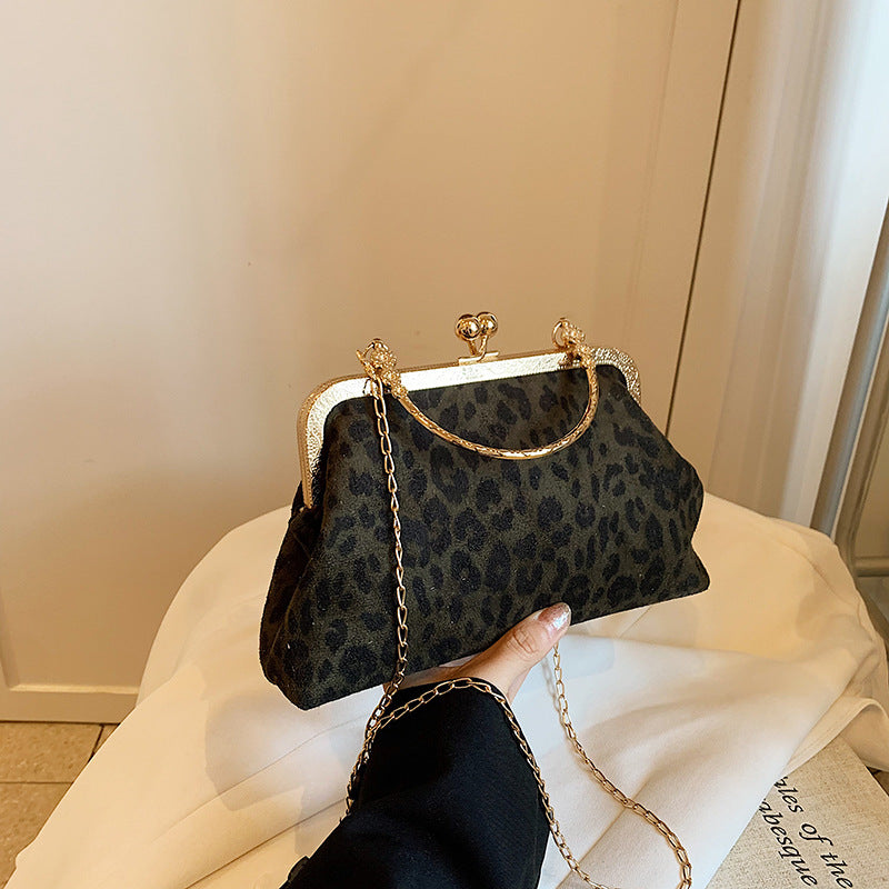 Women's Large Capacity Fashion Broadband Retro Advanced Bags
