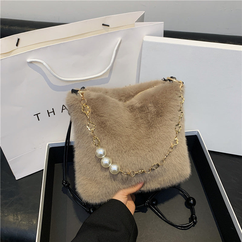 Women's Super Hot Plush Versatile Chain Underarm Shoulder Bags