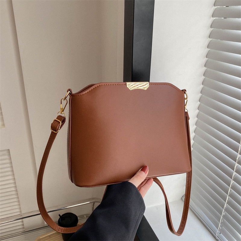 Women's Retro Simple Fashion Large Capacity Shell Crossbody Bags