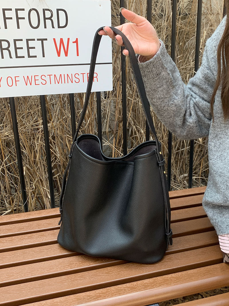 Women's Retro Large Capacity Commuter Trendy Korean Crossbody Bags