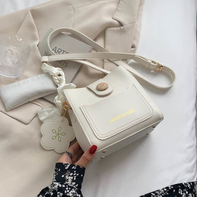 Women's Pretty Trendy Niche Design Fashion Bags