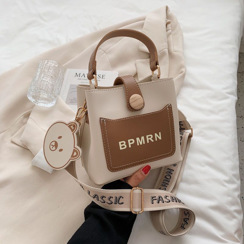 Women's Popular Autumn Tide Fashion Wide Strap Shoulder Bags