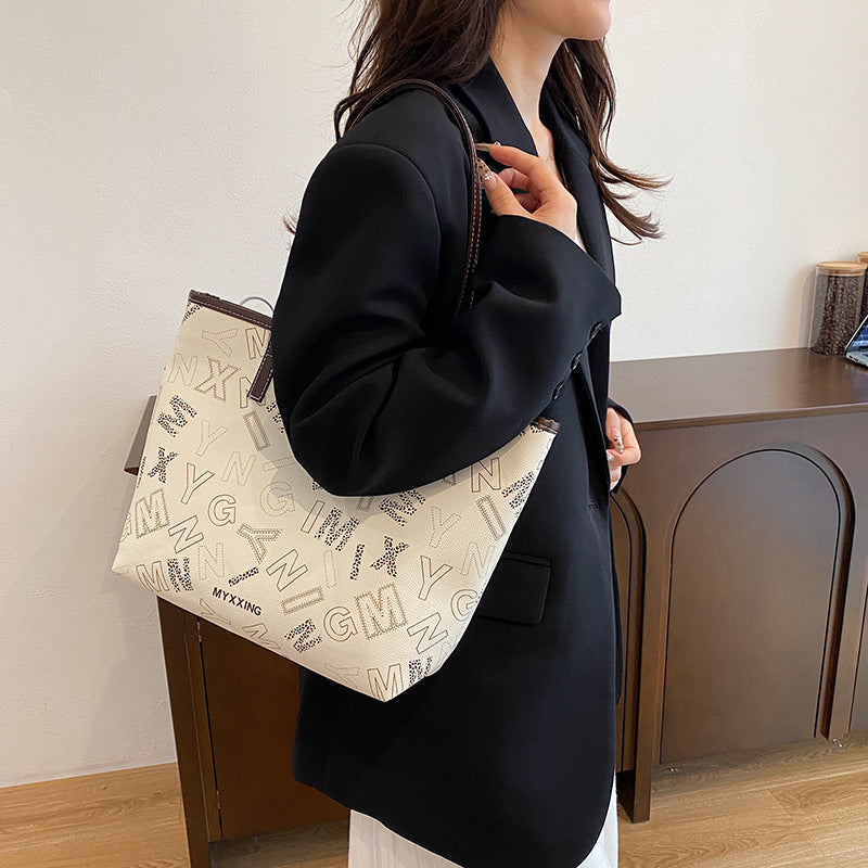 Leisure Large Capacity Letter Fashion Stylish Shoulder Bags