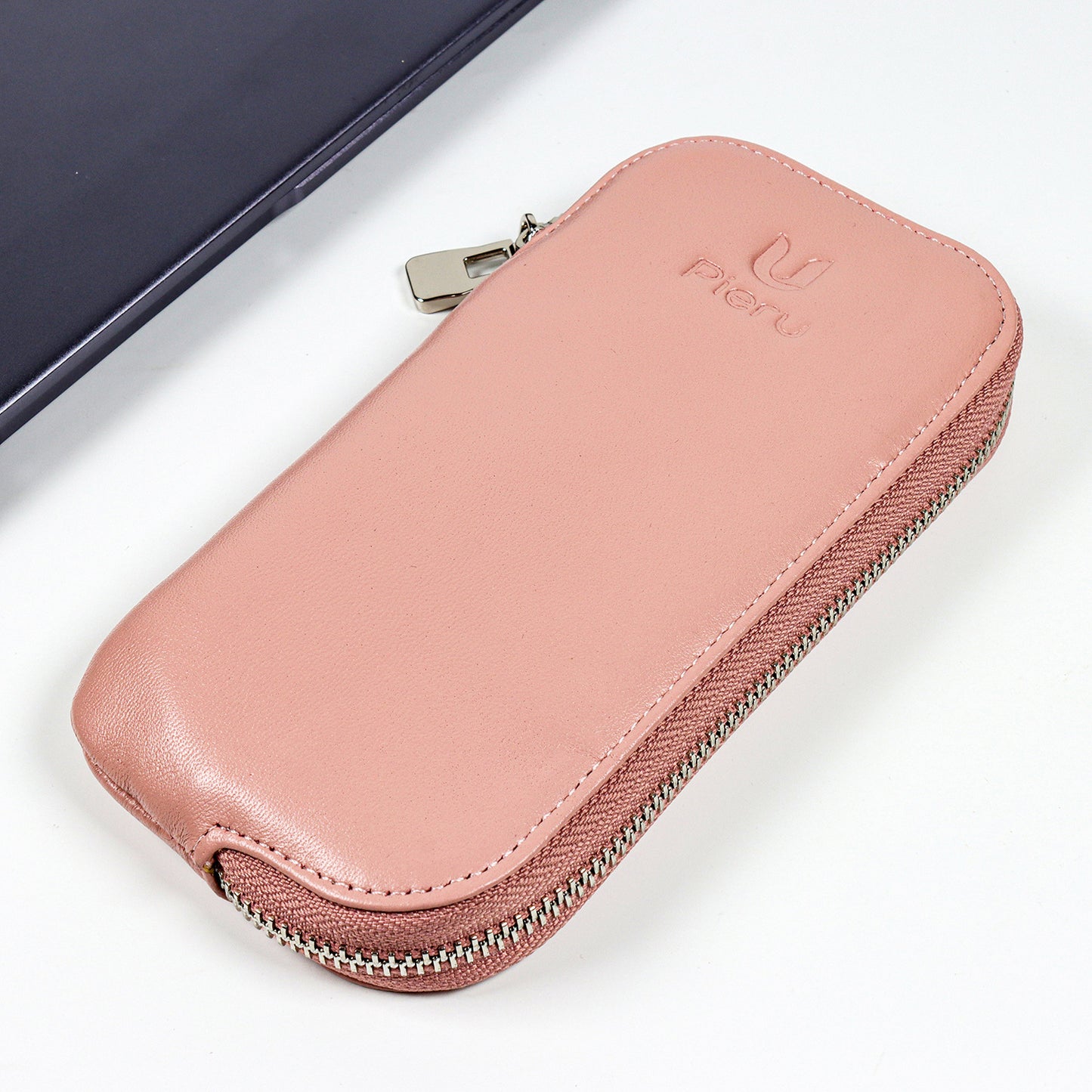 Women's Top Layer Leather Simple Zipper Mobile Phone Bags