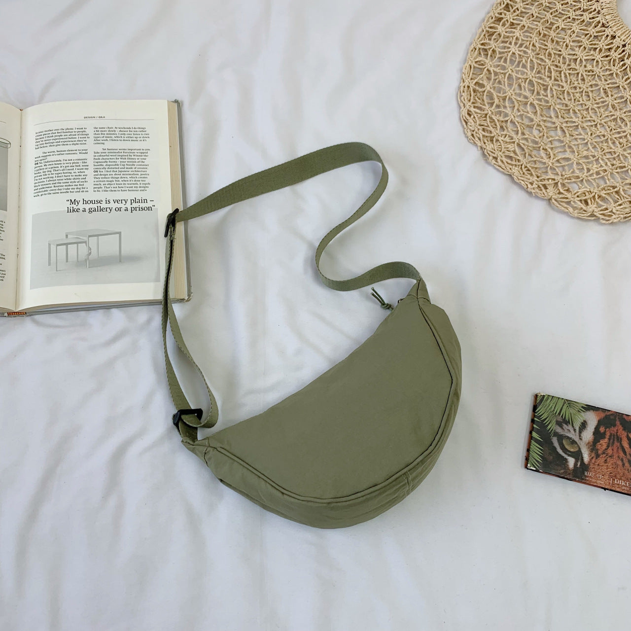 Women's Simple Graceful Nylon Dumpling Cloth Shoulder Bags