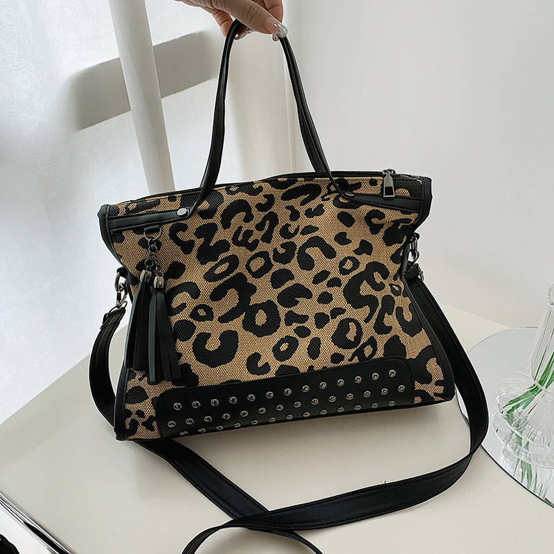 Women's Fashionable Leopard Print Style Commuter Bags