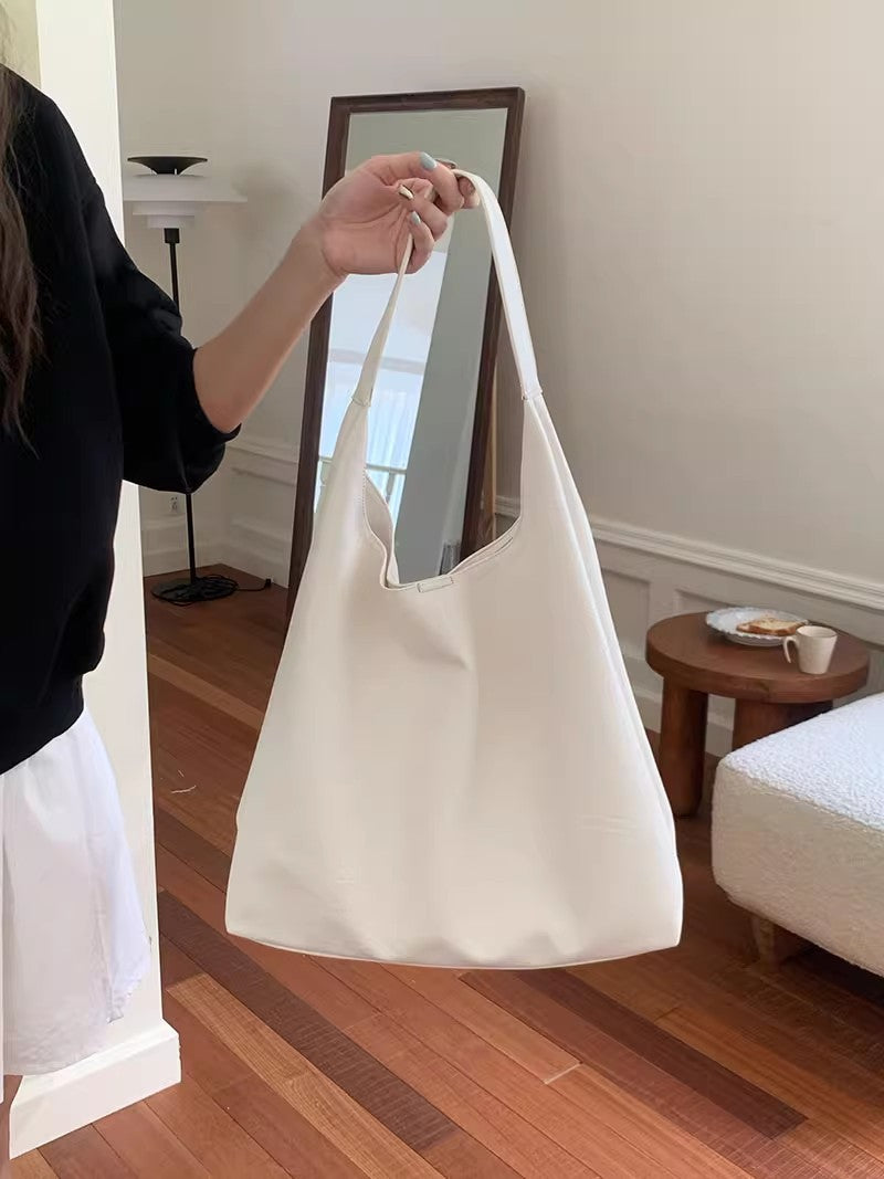 Retro Style Commuter Large Capacity Female Shoulder Bags