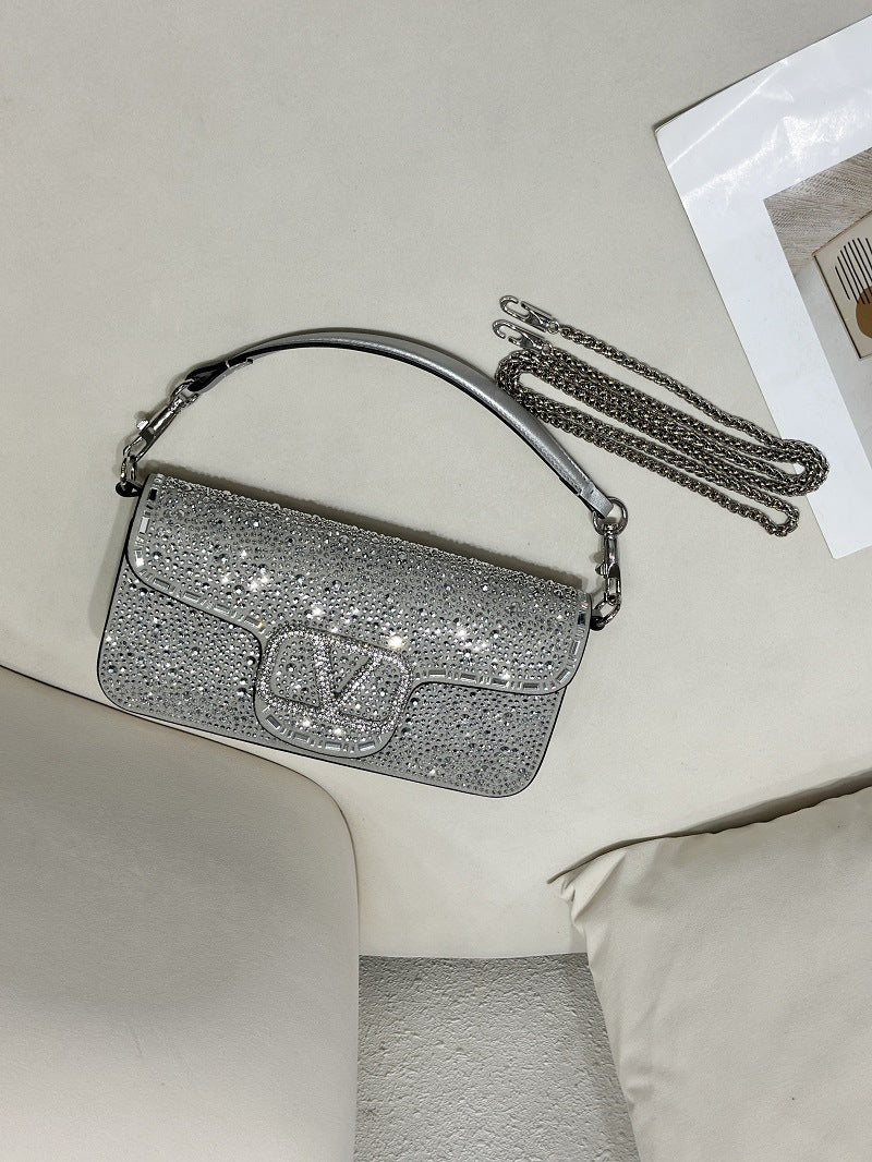 Comfortable Full Diamond Female Hand Holding Evening Bags