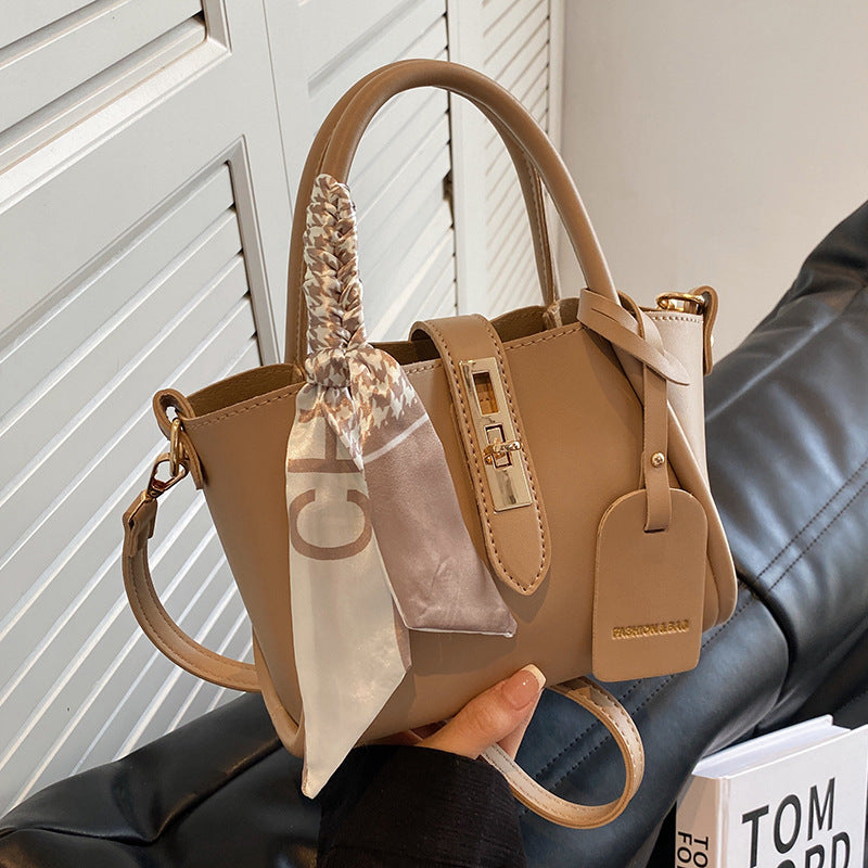 Women's High-grade Textured Popular Western Style Portable Crossbody Bags