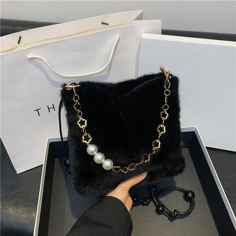 Women's Super Hot Plush Versatile Chain Underarm Shoulder Bags