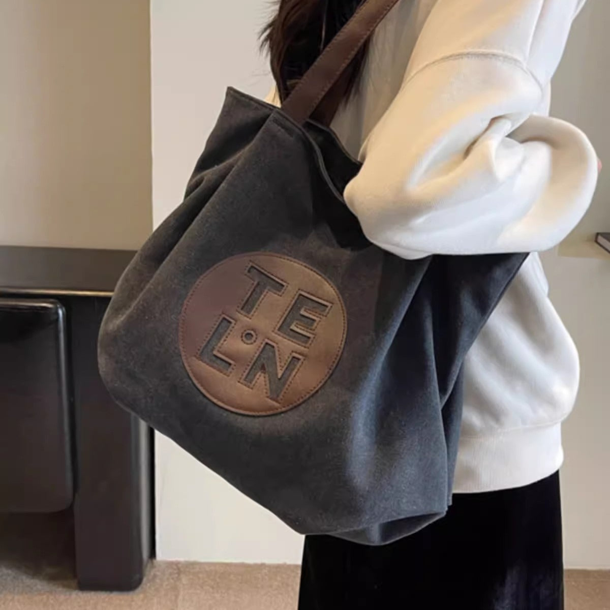 Women's Canvas Large Capacity College Style Commuter Shoulder Bags