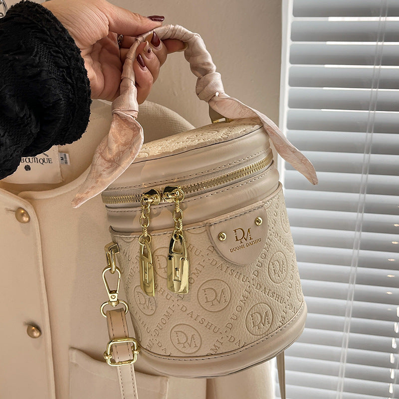 Women's New Cool High-grade Niche Cylinder Bags