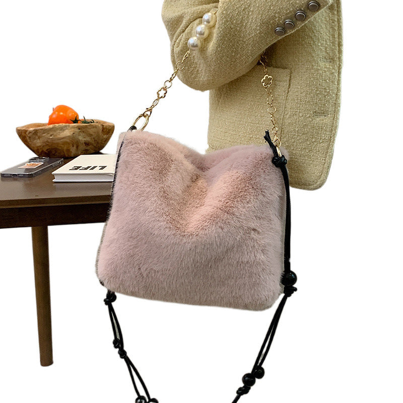 Women's Super Hot Plush Versatile Chain Underarm Shoulder Bags