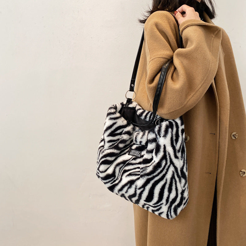 Personality Large Capacity Fur Popular Korean Shoulder Bags