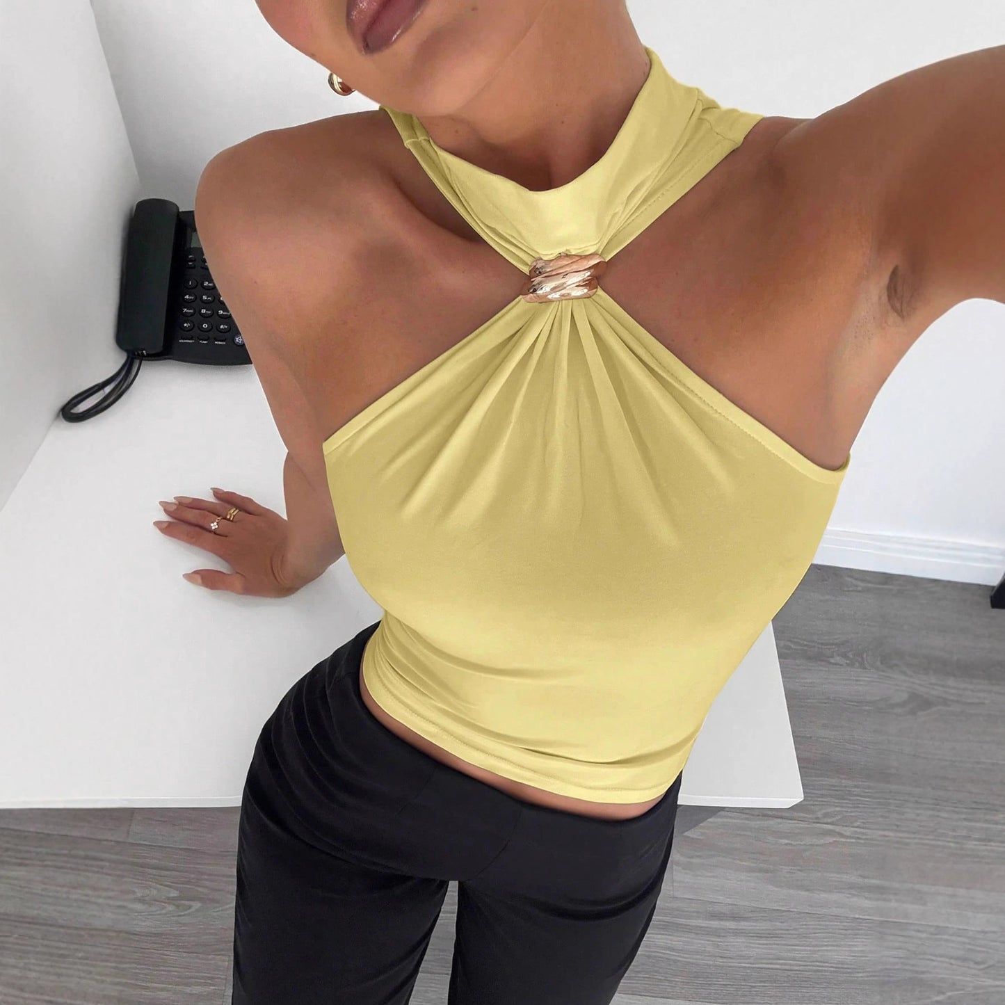 Women's Metal Ring Sleeveless Cold-shoulder Stretch Summer Vests