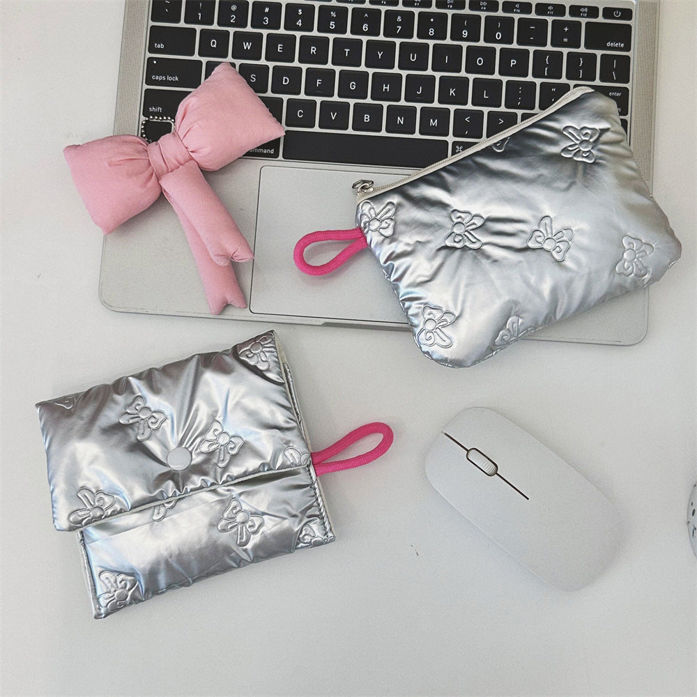 Heart-shaped Clutch Makeup Pocket Take It Cosmetic Bags