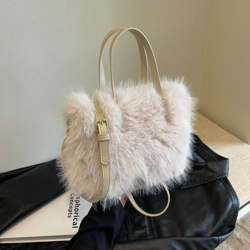 Women's Furry Fashion Pearl Plush Cute Commuter Crossbody Bags