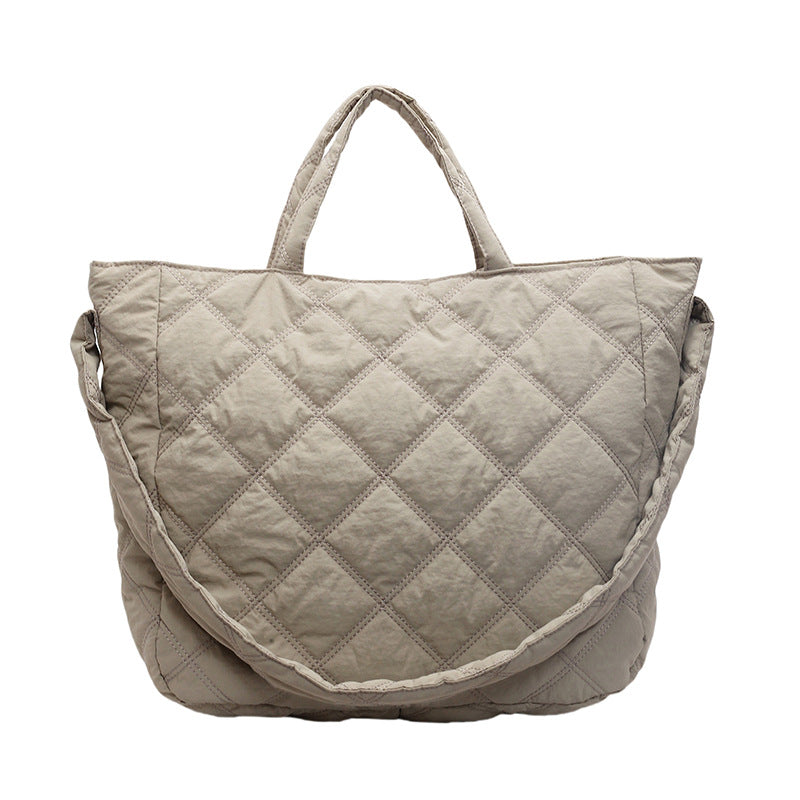 Women's Fashion Cloud Pleated Large Personalized Minority Rhombus Capacity Shoulder Bags