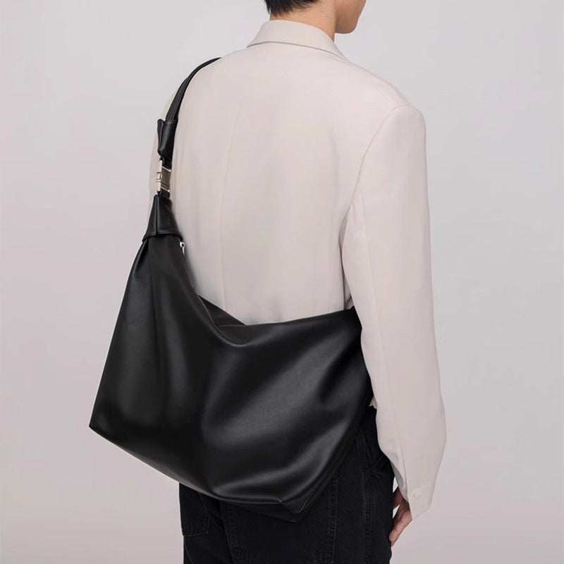 Men's Leather Dumpling Versatile Solid Color Commute Men's Messenger Bags