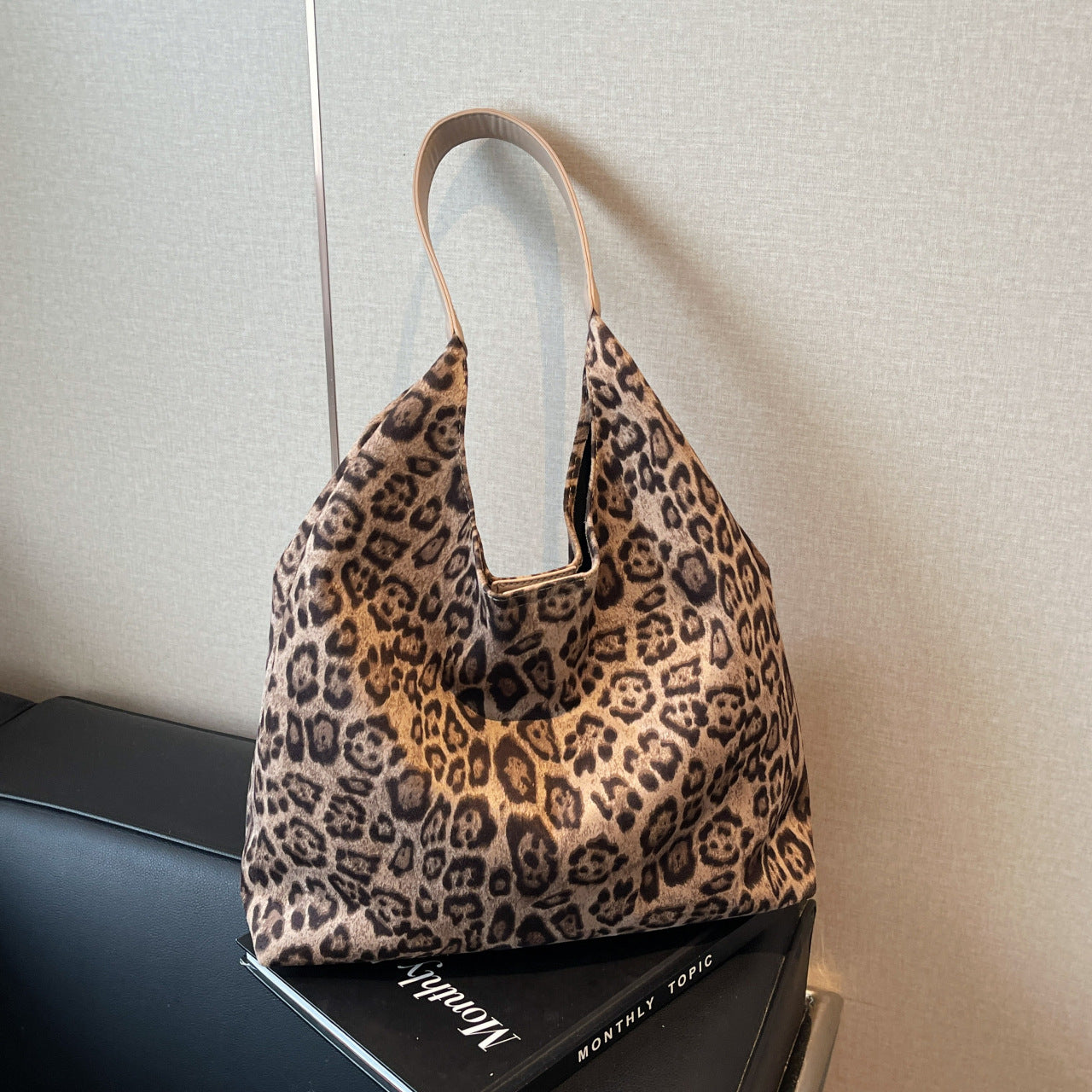Women's Frosted Vintage Large Capacity Versatile Popular Bucket Bags
