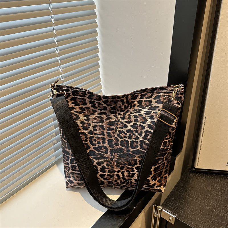 Leopard Print Female Fashion College Class Tote Bags