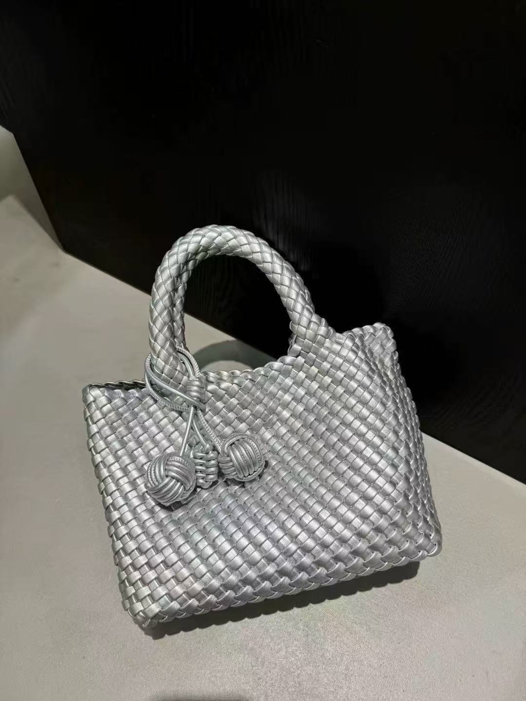 Women's Cute Woven Simple Personality Vegetable Basket Handbags