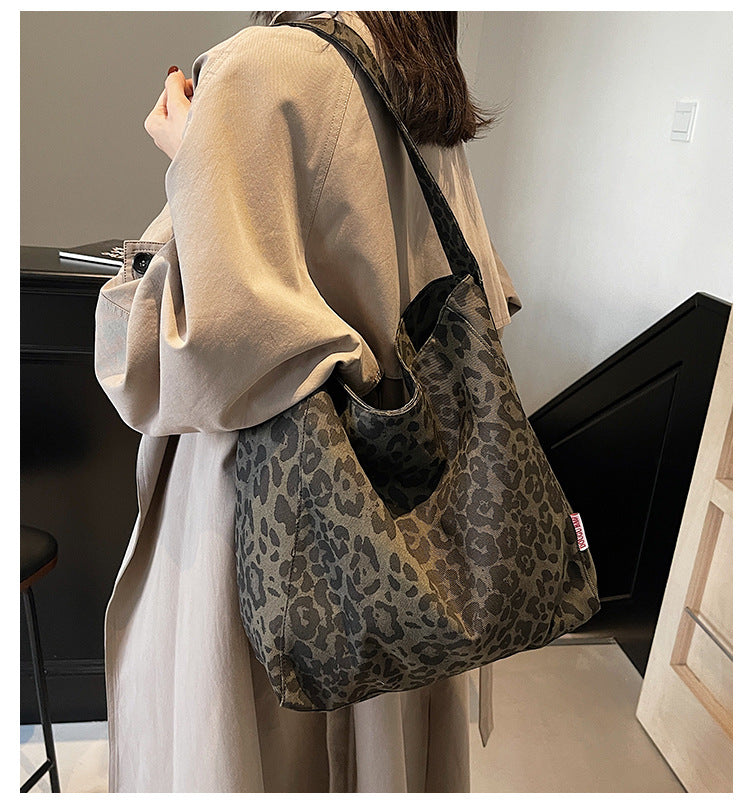 Women's Leopard Print Canvas Korean Large Capacity Commuter Shoulder Bags