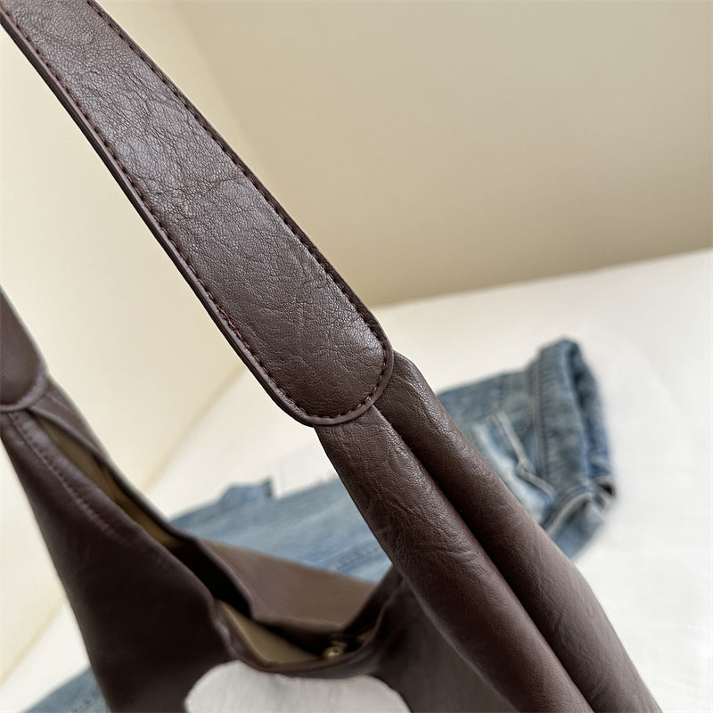 Retro Commuter Large Capacity Female Popular Shoulder Bags