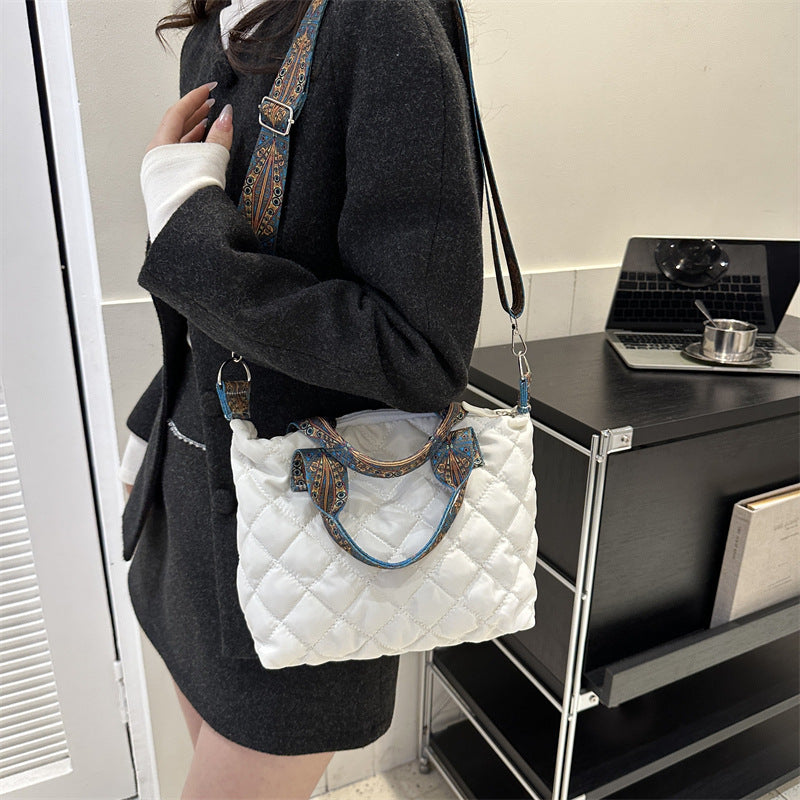 Women's Rhombus Korean Style Simple Stylish Personalized Shoulder Bags