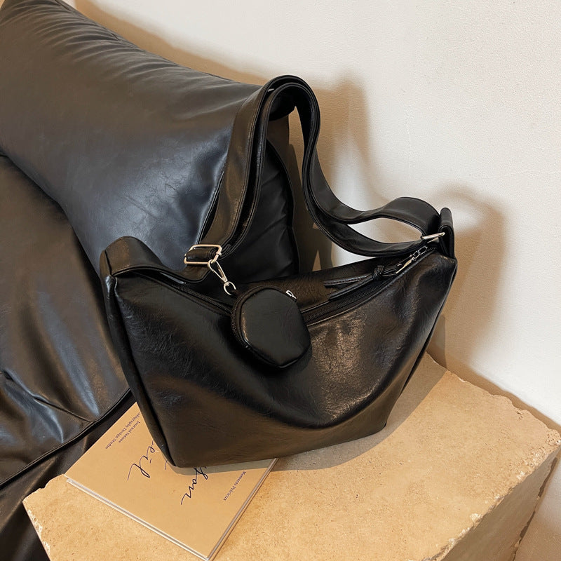 Wind Large Capacity Female High Sense Niche Shoulder Bags
