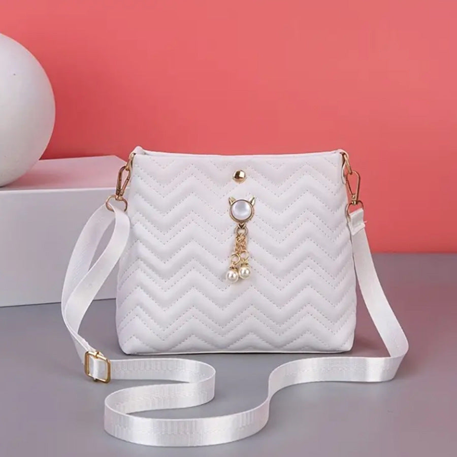 Women's Style Fashion Wave Striped Quilted Cat Crossbody Bags