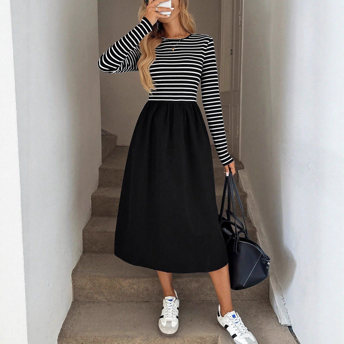 Women's Striped Casual Mid-length Round Neck Long Sleeve Slim Dress