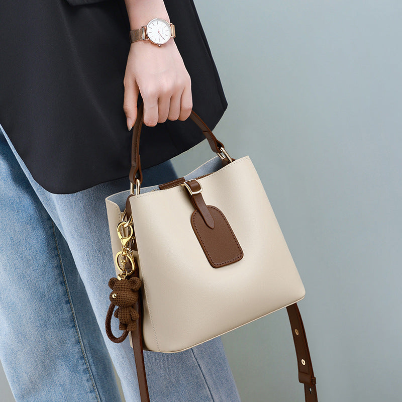 Classic Women's Leather Large Capacity Portable Crossbody Bags