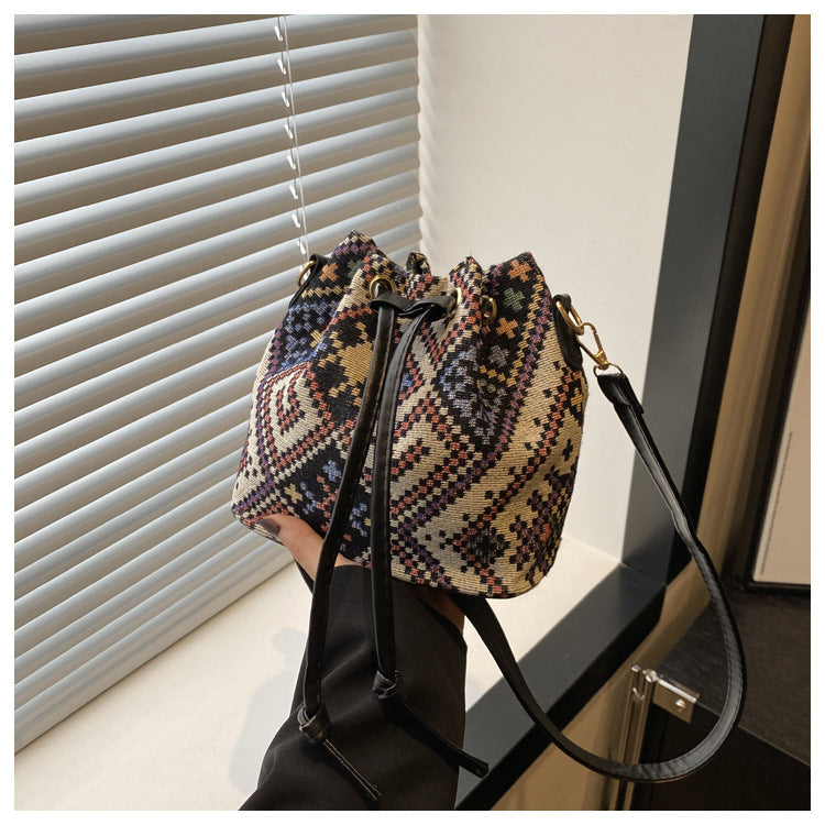 Women's Autumn Personal Leisure Popular Ethnic Style Tote Bags