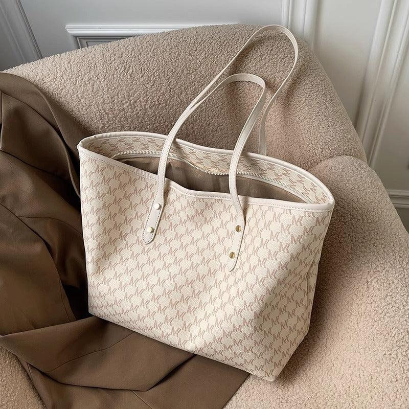 Women's High-grade Exquisite Niche Large Capacity Commute Tote Bags