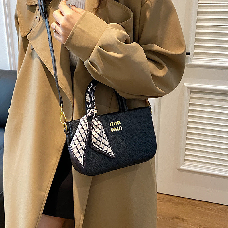 Women's Retro Mori Cute Simple Portable Crossbody Bags