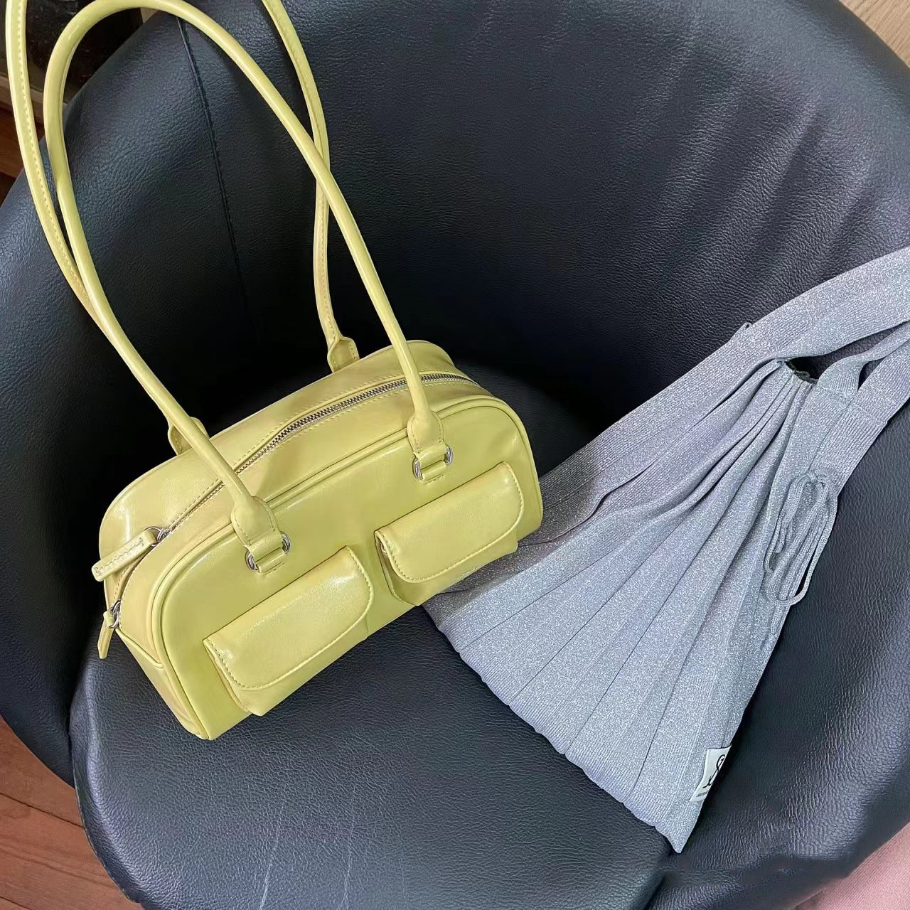 Popular Bao Xu Ya Jin Bowling Shoulder Bags