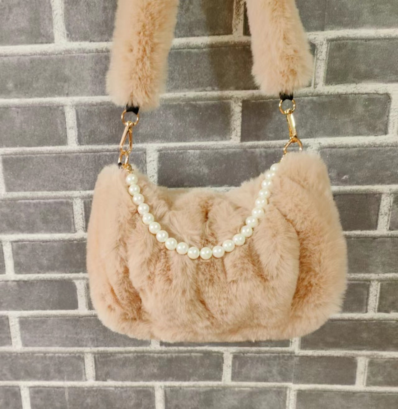 Women's Pearl Design Pleated Plush Fashion Underarm Shoulder Bags