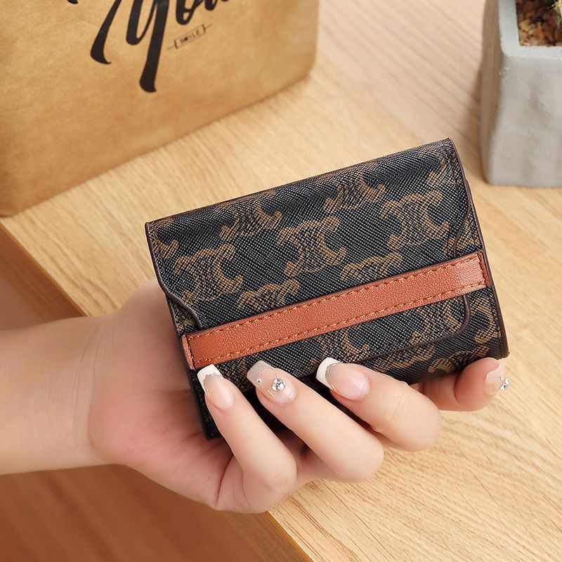 Women's Classic Retro Simple Multiple Slots Fashion Card Holder