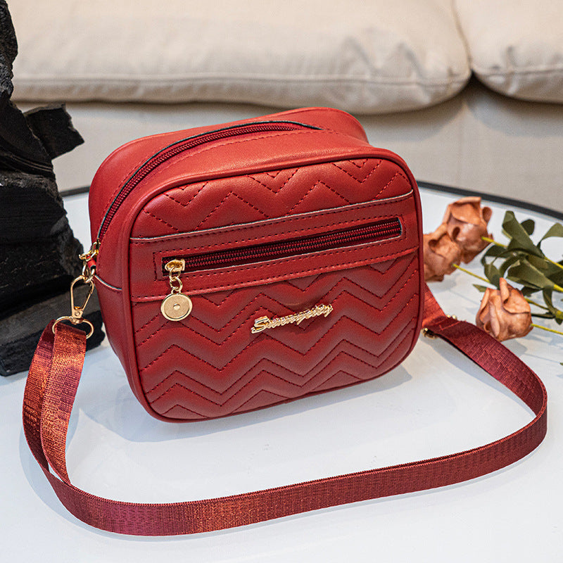 Women's Fashion Simple Wave Pattern Embroidery Crossbody Bags