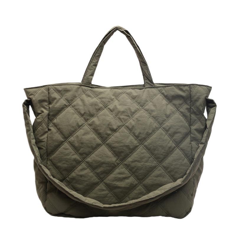 Women's Fashion Cloud Pleated Large Personalized Minority Rhombus Capacity Shoulder Bags