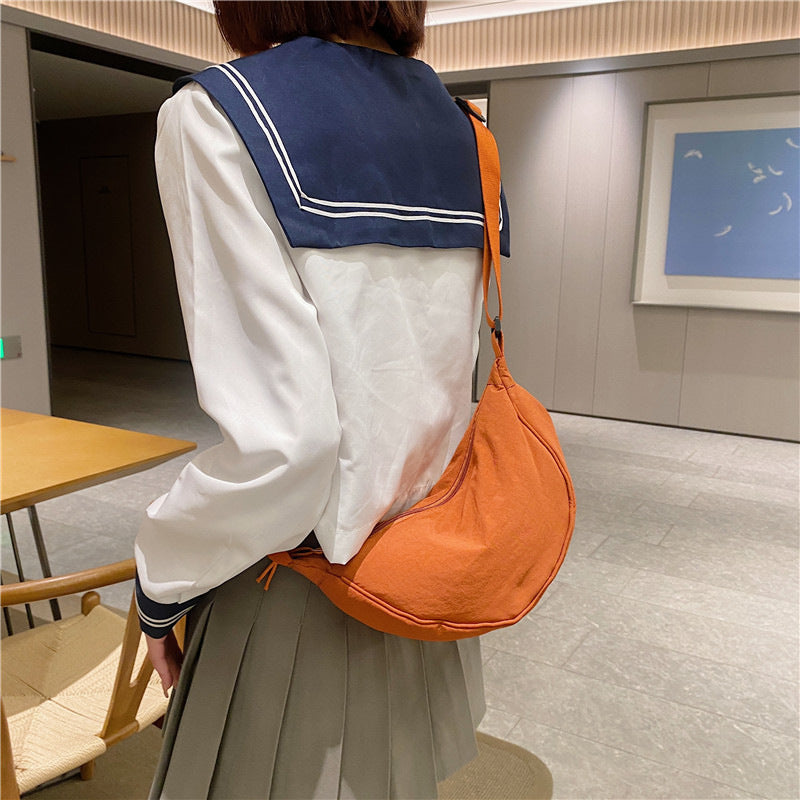 Women's Simple Graceful Nylon Dumpling Cloth Shoulder Bags