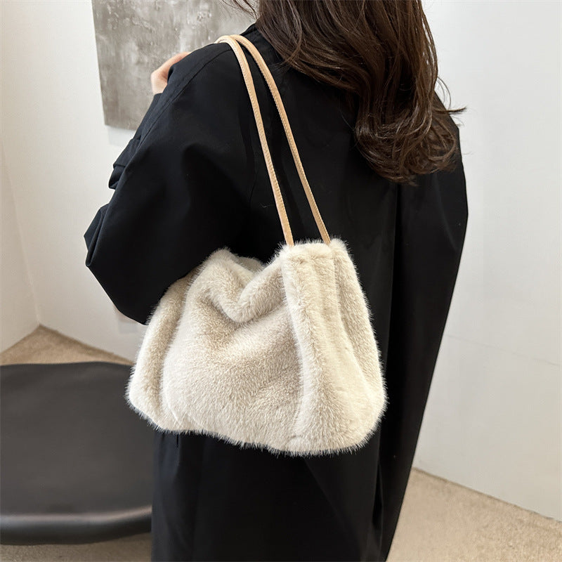 Women's Popular Plush Fur Furry Korean Armpit Bags