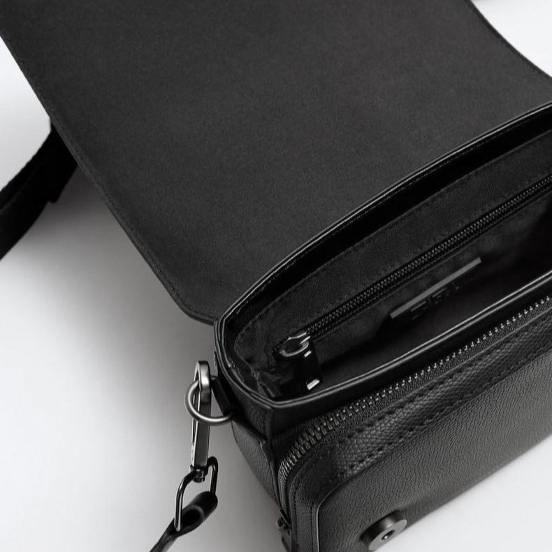 Men's Creative Trendy New Fashion Flip Men's Messenger Bags