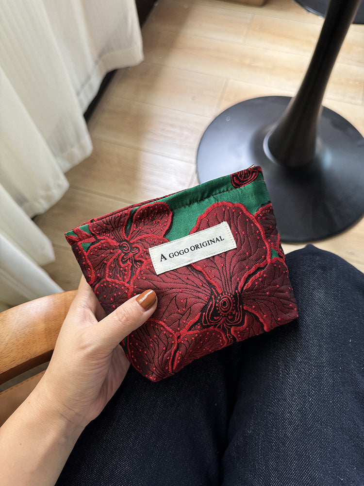 Retro Three-dimensional Embossed Fabric Portable Storage Cosmetic Bags