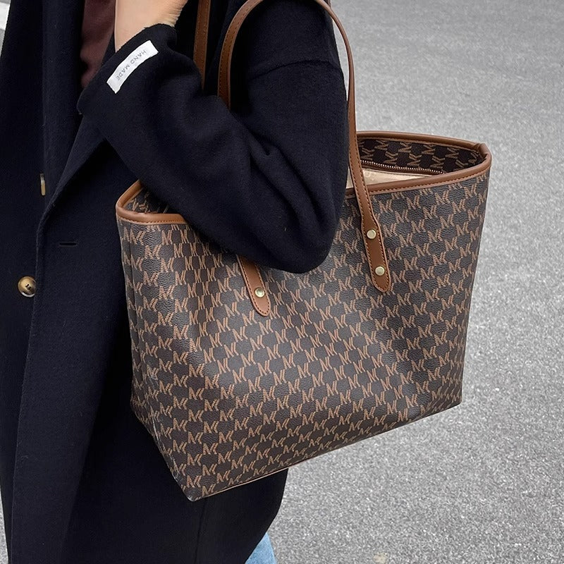 Women's High-grade Exquisite Niche Large Capacity Commute Tote Bags